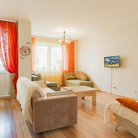 On Nemanskaya 5 Apartament Mińsk